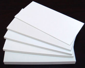 1000 मिमी Hygeian पीवीसी फोम बोर्ड अनुकूलित सफेद पीवीसी फोम शीट विरोधी पर्ची
