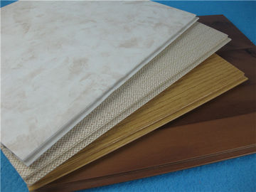 अच्छा दाम आंतरिक बेडरूम की सजावट के लिए लक्ज़री लैमिनेटिंग विनील वॉल क्लैडिंग ऑनलाइन