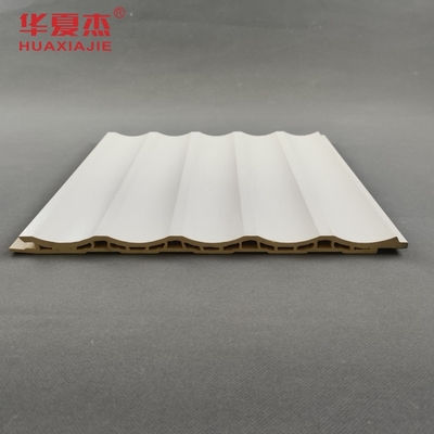 उच्च चमक wpc दीवार पैनल फ्लैट laminated wpc पैनल सफेद डिजाइन इनडोर सजावट