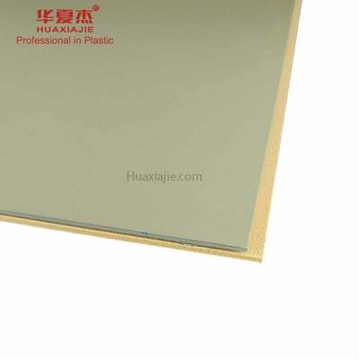 लिविंग पॉप रूम के लिए इंडोर डेकोरेशन Wpc इंटीरियर वॉल पैनल 1220mm X 2440mm