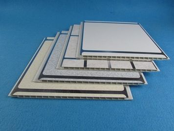 अच्छा दाम 250Mm * 8mm * 5.9m DIY प्लास्टिक की दीवार पर चढ़ना, बाथरूम के लिए रंग पीवीसी छत बोर्ड ऑनलाइन