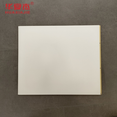 4ft X 8ft लेमिनेटेड WPC वॉल पैनल घर की सजावट के लिए WPC बोर्ड निर्माण सामग्री